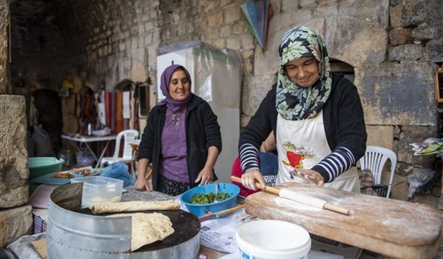 MUTLU KADINLAR ÜRETİMİN HER ALANINDA