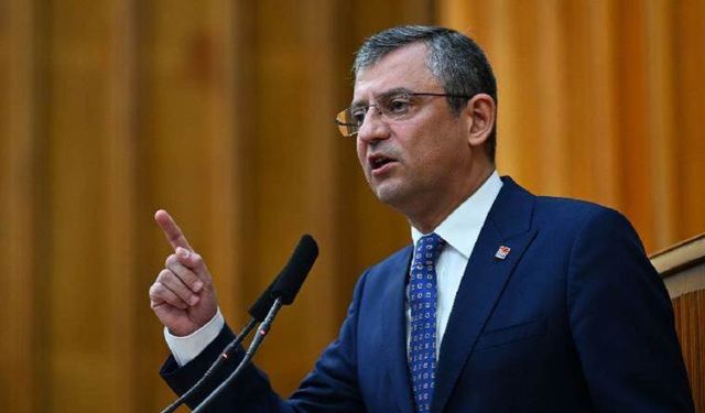 CHP Genel Başkanı Özgür Özel, belediyecilik hizmetinin parti bağlamından bağımsız olduğunu vurguladı