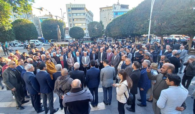 CHP Adana İl Örgütü, ölüm yıl dönümünde İsmet İnönü’yü andı