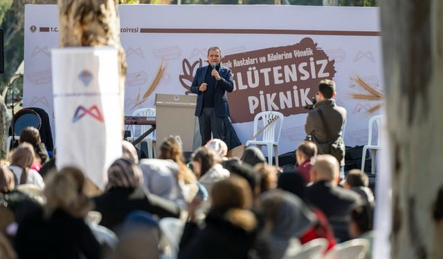 Başkan Seçer Ve Eşi Meral Seçer, ‘Glütensiz Piknik Etkinliği’ne Katıldı