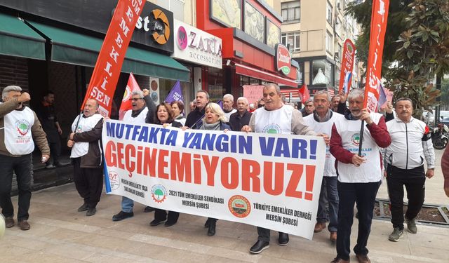 Mersin'de Emekli Örgütleri Ortaklaştı ve "En Düşük Emekli Maaşı 23.802 TL'ye Yükseltilmelidir" Dediler.