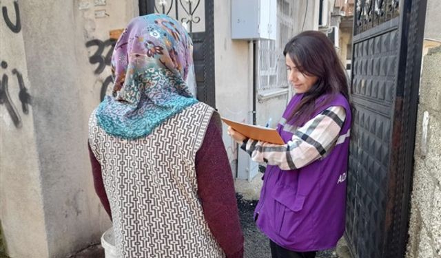 Adana Büyükşehir’den kadınlara yönelik saha çalışması