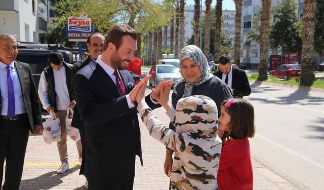 Ceyhan Belediye Başkanı Kadir Aydar, hemşehrilerinin Ramazan Bayramı’nı kutladı