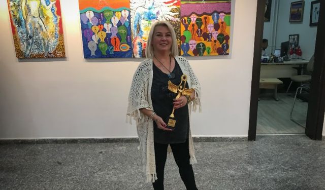 Rezzan Ogül Yıldız’a 14. Uluslararası Altın Melek Ödülü verildi.