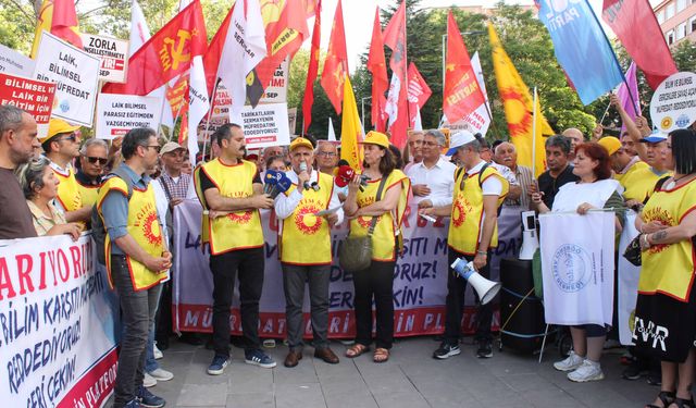 Ankara’da “Müfredatı Geri Çekin Platformu”ndan Protesto Yürüyüşü