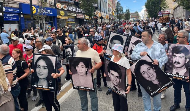 Sivas Olaylarında Yaşamını Yitirenler Anılıyor: "Bu Dava Zaman Aşımına Uğrayamaz"