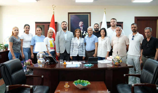 CHP Seyhan İlçe Yönetimi;  Seyhan Belediye Başkanımız Sn. Oya Tekin’in yanındayız