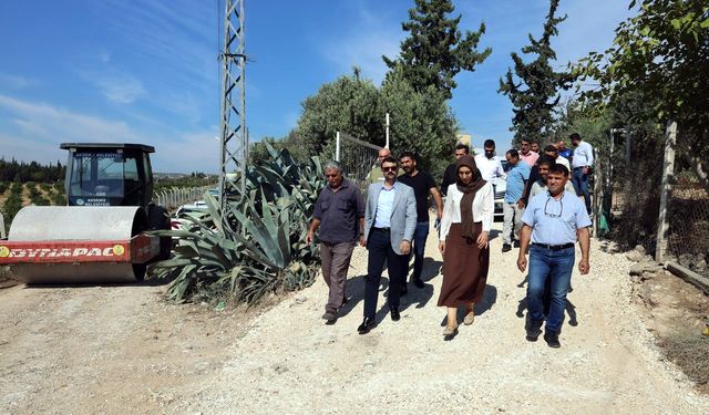 Akdeniz’de kırsal mahallelere hizmet atağı devam ediyor