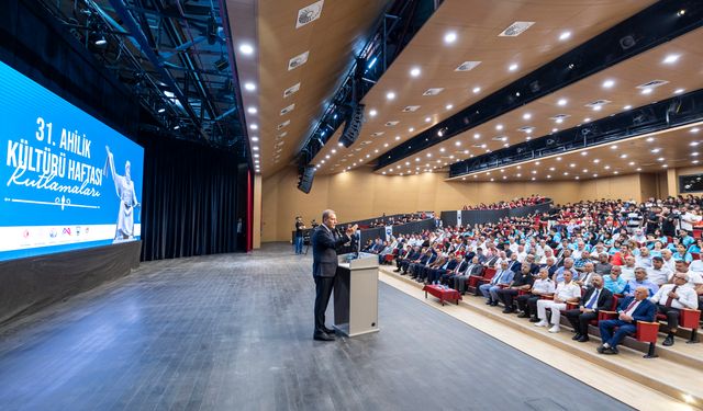 Başkan Seçer: “İnsan ahilik kültürüyle edindiği ahlaki değerleri yaşamının tamamında sürdürüyor”