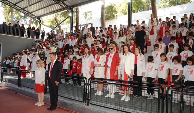 Adana Final Okulları, Cumhuriyetin 101. yılını büyük bir coşkuyla kutladı.