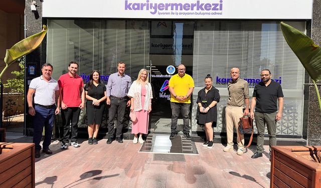 KARİYER MERKEZİ’NDEN LİSE ÖĞRENCİLERİNE DESTEK