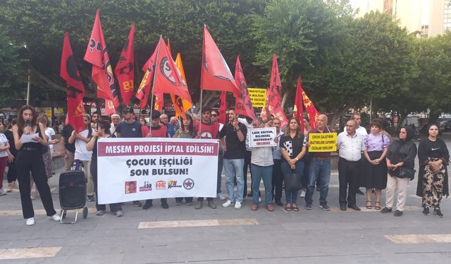 Adana İnönü Parkı’nda MESEM’e Tepki: "Gençliği Sömürü ve Ölüme Sürükleyen Sistem"