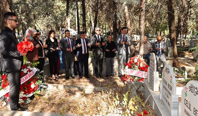 Adana Barosu'ndan Av. Savaş Bedir ve Hasan Fındıl Anma Töreni