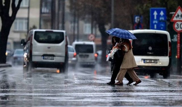 Meteoroloji’den 49 Kente Fırtına ve Sağanak Uyarısı