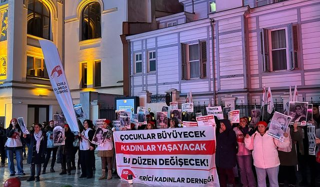 İKD polis engeline rağmen eylemini gerçekleştirdi: Çocuklar büyüyecek, kadınlar yaşayacak, bu düzen değişecek!