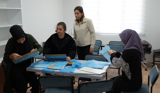 Özel gereksinimli bireyler Adıyaman Belediyesi kurslarında hayata hazırlanıyor