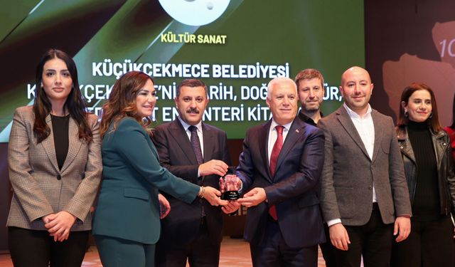 ALTIN KARINCA’DAN KÜÇÜKÇEKMECE’YE ÇİFTE ÖDÜL