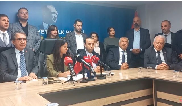 CHP Genel Başkan Yardımcısı Prof. Dr. Volkan Demir ve Prof. Dr. Yalçın Karatepe Adana'da Ekonomik Süreci Değerlendirdi.