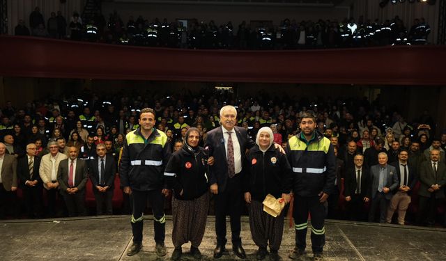 Zeydan Karalar’dan Personeline Yeni Yıl Kutlaması