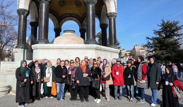 KÜÇÜKÇEKMECELİ KADINLAR İSTANBUL’U YENİDEN KEŞFEDİYOR