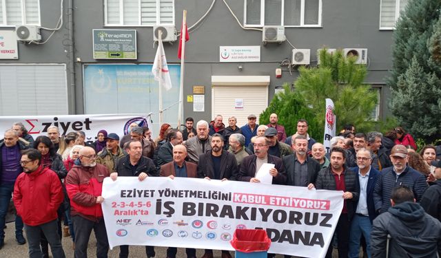 Adana’da Aile Hekimliği Yönetmeliği’ne Karşı Eylem Devam Ediyor