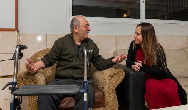 Yenişehir Belediyesi ve gönüllüler yaş almış vatandaşları yalnız bırakmıyor