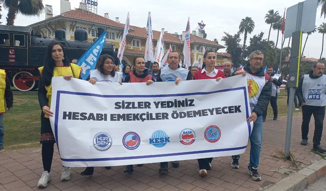 'İnsanca Bir Yaşam İçin' iş Bırakan Binlerce Kamu Emekçisi Adana'da Yürüdü