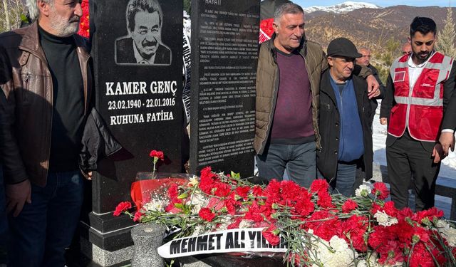 Kamer Genç, Mezarı başında anıldı