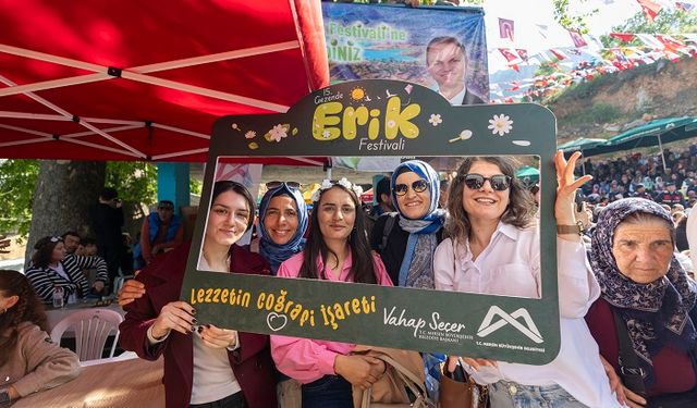 15. GEZENDE ERİK FESTİVALİ’NDE LEZZET VE KÜLTÜR ŞÖLENİ BİR ARADAYDI