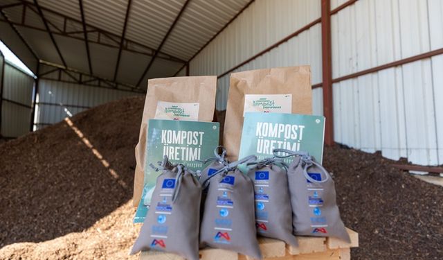 BÜYÜKŞEHİR, KOMPOST ÜRETİMİ İLE HEM DOĞAYI HEM ÇEVREYİ KORUYOR
