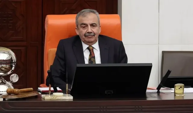 Sırrı Süreyya Önder 7 saatlik ameliyattan çıktı!