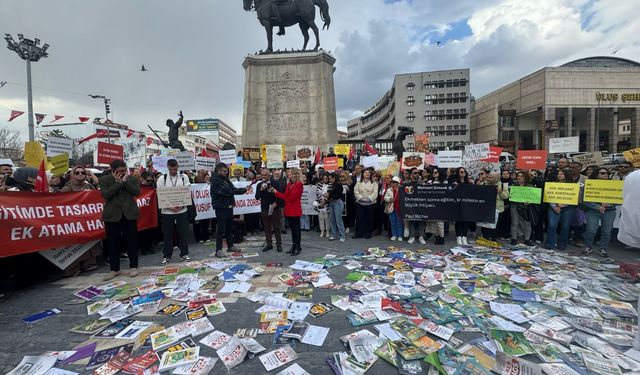 Atanamayan Öğretmenler Ankara Ulus'ta Haykırdı: "Bu Mağduriyeti Siz Yarattınız, Çözümünü de Siz Bulacaksınız!"