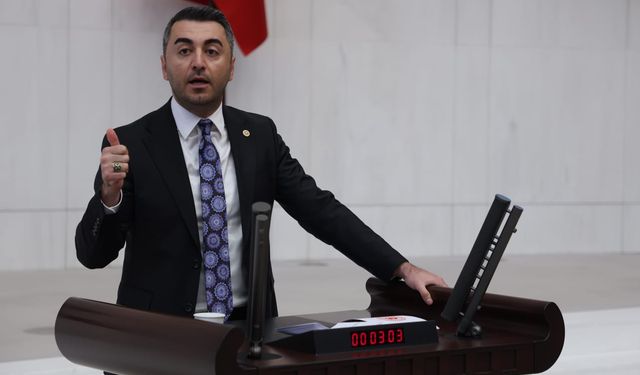 Cem Avşar: Deprem kader değil, ihmalin sonucu. Her can kaybının sorumlusu iktidar olacak.