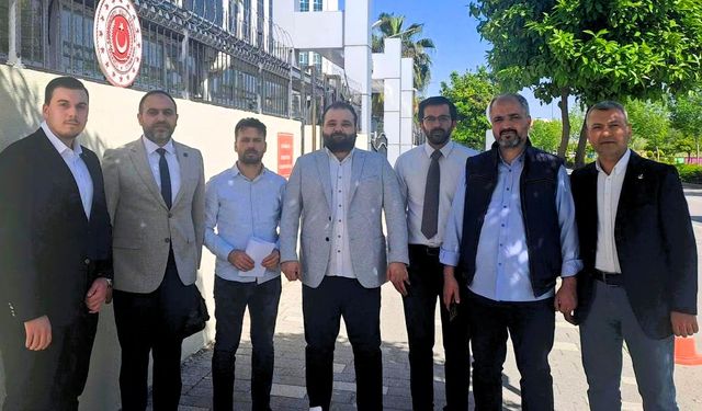 YENİDEN REFAH PARTİSİ ADANA TEŞKİLATINDAN GAZZE İÇİN GÖNÜLLÜ ASKERLİK BAŞVURUSU