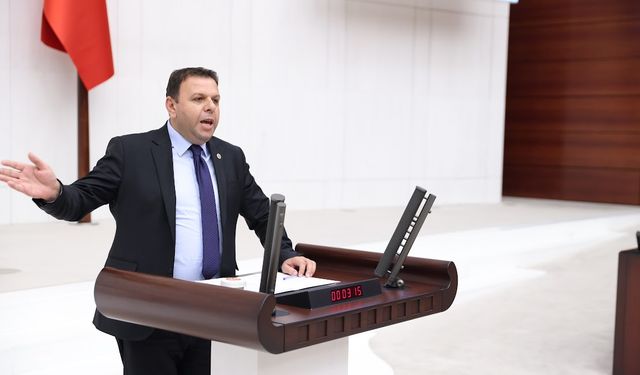 Ediz Ün: "Çiftçimiz Olmazsa Gıda da Olmaz"