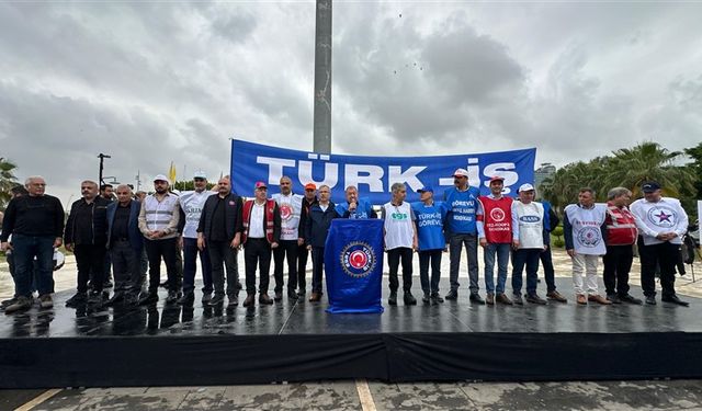 Adana'da Türk İş'ten 1 Mayıs’ta Yükselen Ses: “Haklarımız İçin Direneceğiz!”