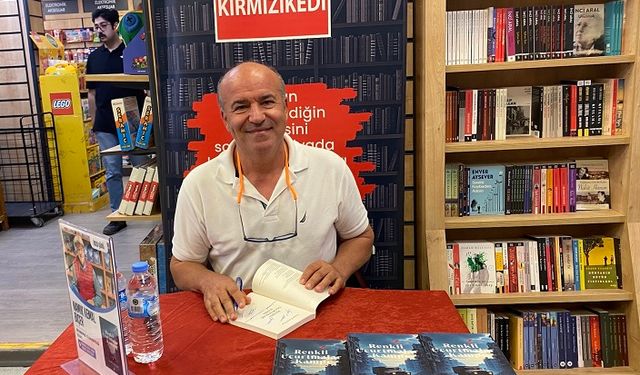 Renkli Uçurtmalar kitabının yazarı Namık Kemal Biçer, İzmir’de okurlarıyla buluştu