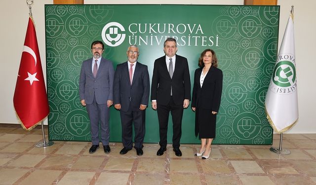 Çukurova Üniversitesinde Bayramlaşma Töreni