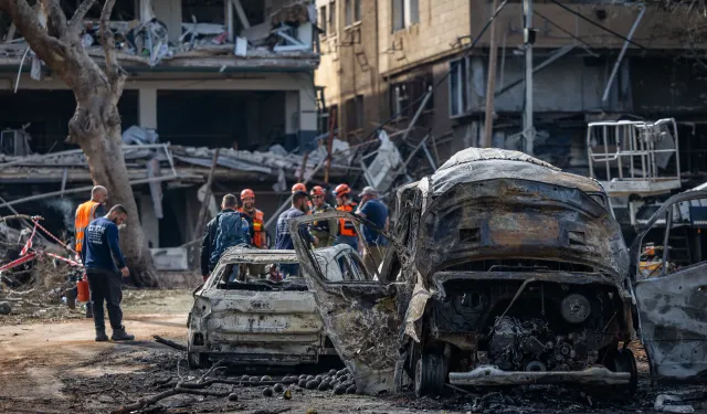 İran'dan İsrail'e Füze Yağmuru: 8 Ölü, 300’e Yakın Yaralı