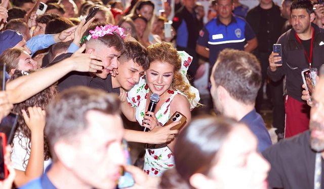 Kiraz Festivali Gülben Ergen’le Final Yaptı.