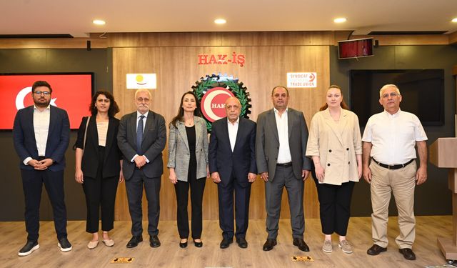 DEM Parti Heyetinden HAK-İŞ'e Ziyaret: Emek, Demokrasi ve Adalet Vurgusu Öne Çıktı