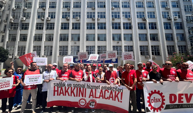 Arzu Çerkezoğlu Bursa Uludağ Üniversitesi hastanesi önünde konuştu: "Kamu işçileri hakkını alacak!"