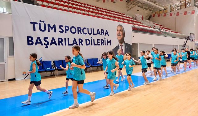 Adana Büyükşehir Belediyesi’nden 27 Binden Fazla Çocuğa Ücretsiz Yaz Spor Eğitimi