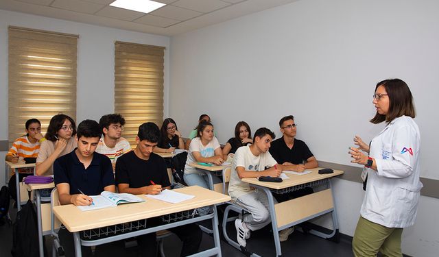 MERSİN BÜYÜKŞEHİR BELEDİYESİ GENÇLERİN HAYALLERİNİ GERÇEĞE DÖNÜŞTÜRÜYOR