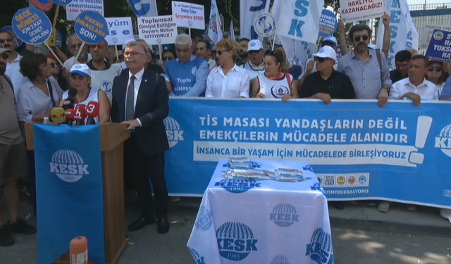 KESK, ÇSGB Önünde Alternatif TİS Masası Kurdu, "İnsan Onuruna Yakışır Ücret İstiyoruz" dedi