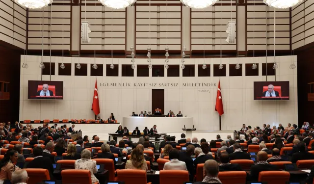 TBMM'den tatil öncesi yoğun mesai: Emekli maaşı, öğrenci affı ve 12. Yargı Paketi