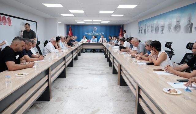 KESK Adana Bileşenlerinden CHP’ye Ziyaret: “Demokrasi, Eşitlik ve Emek Mücadelesinde Yan Yana Olacağız”