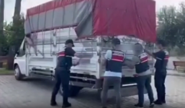 Adana’da 2 Milyon 400 Bin Kaçak Makaron Ele Geçirildi