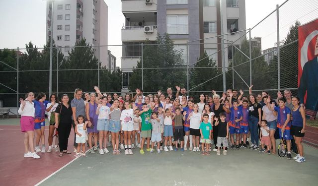 S​eyhan Belediyesi 30 Ağustos Zafer Kupası Tenis Turnuvası, final karşılaşması ve ödül töreni ile sona erdi