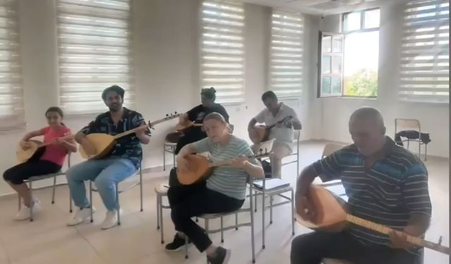 CEYHAN CEMEVİ’NDEN ÜCRETSİZ SAZ VE EL SANATLARI KURSU